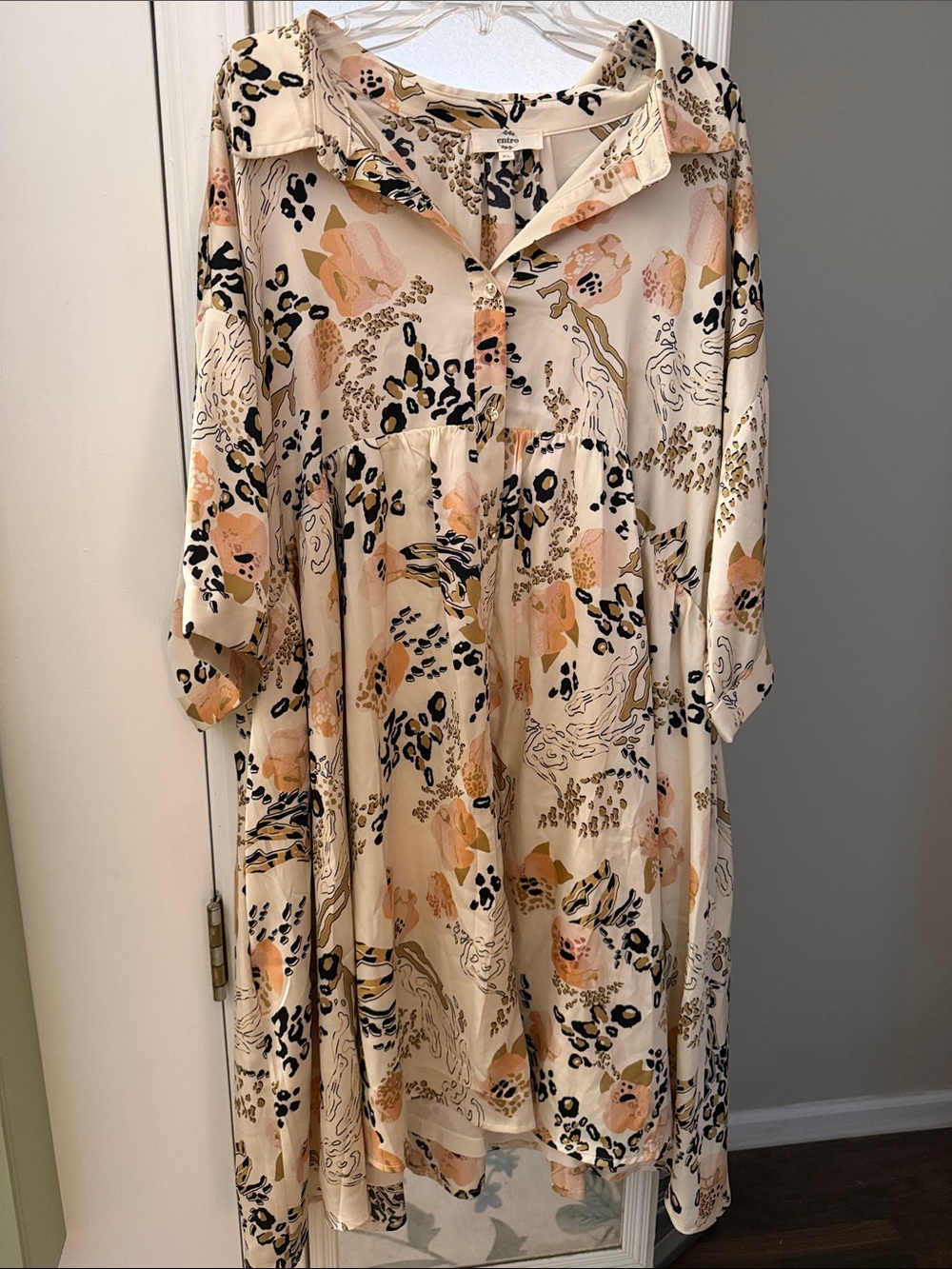 Entro Women’s Boutique Cream Floral and Leopard Print Button-Front Dress